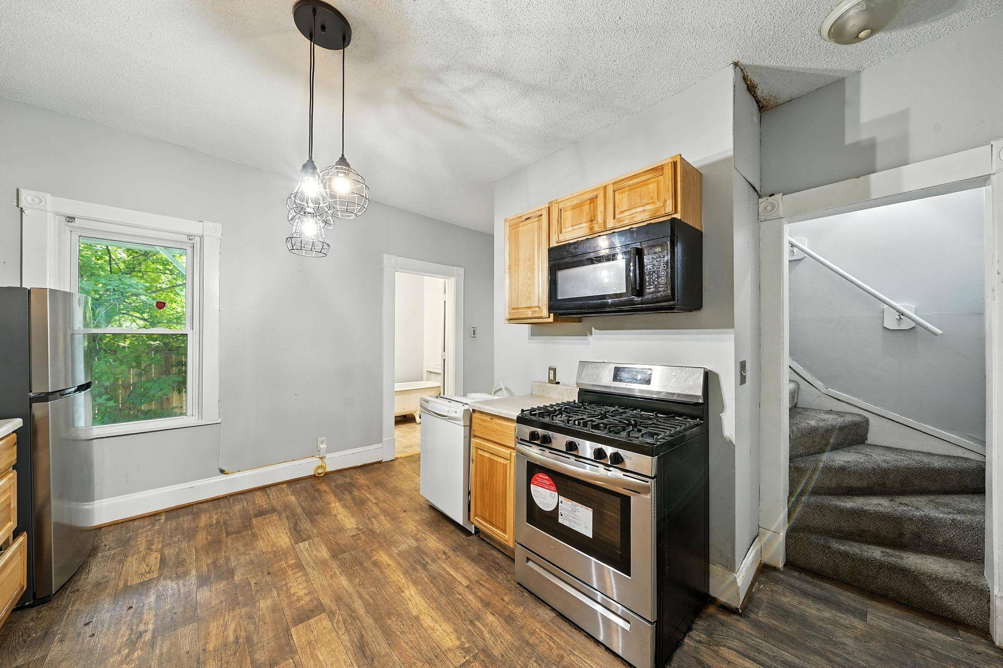 Saint Paul, MN 55130,870 Clark ST