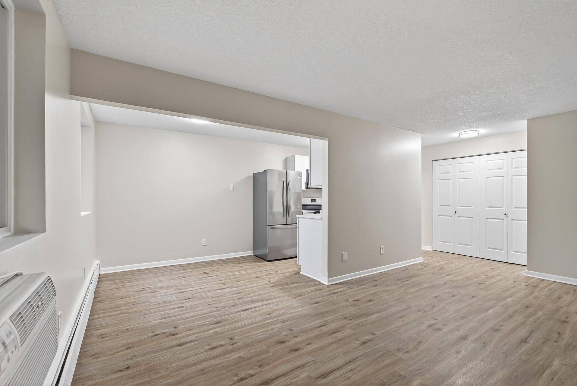 Mound, MN 55364,4371 Wilshire BLVD #107