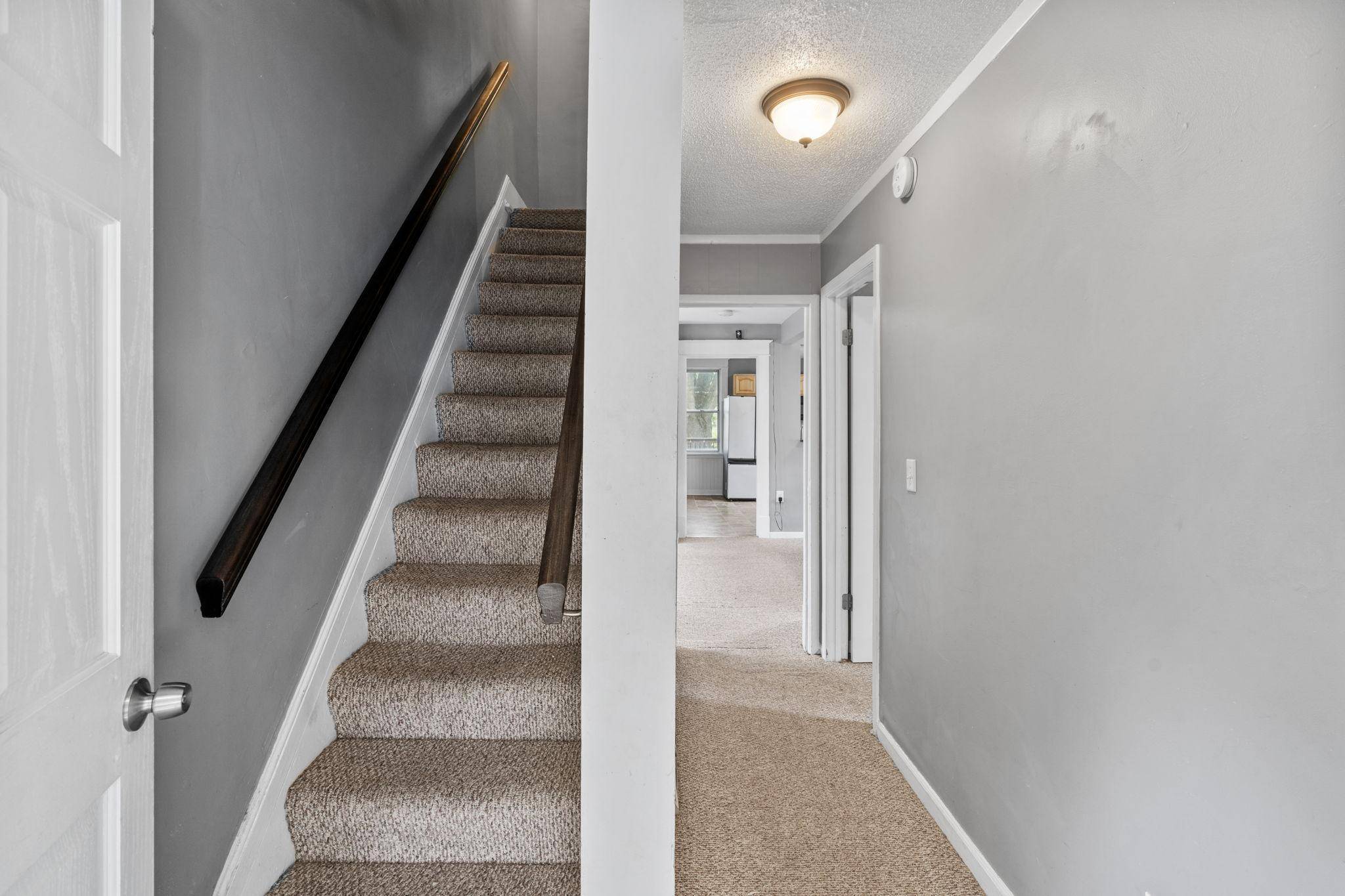 Saint Paul, MN 55106,1104 Cook AVE E