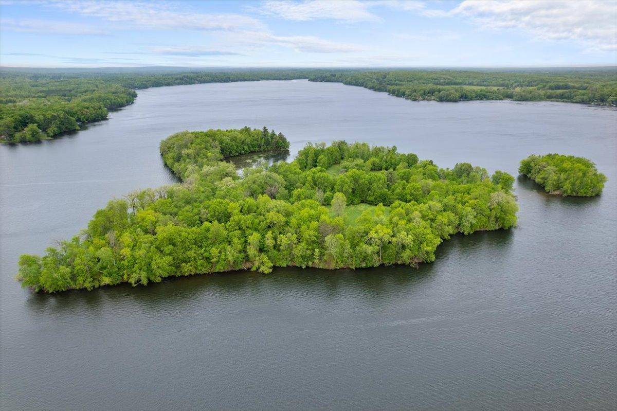 Edgewater, WI 54817,X Garbutt Island