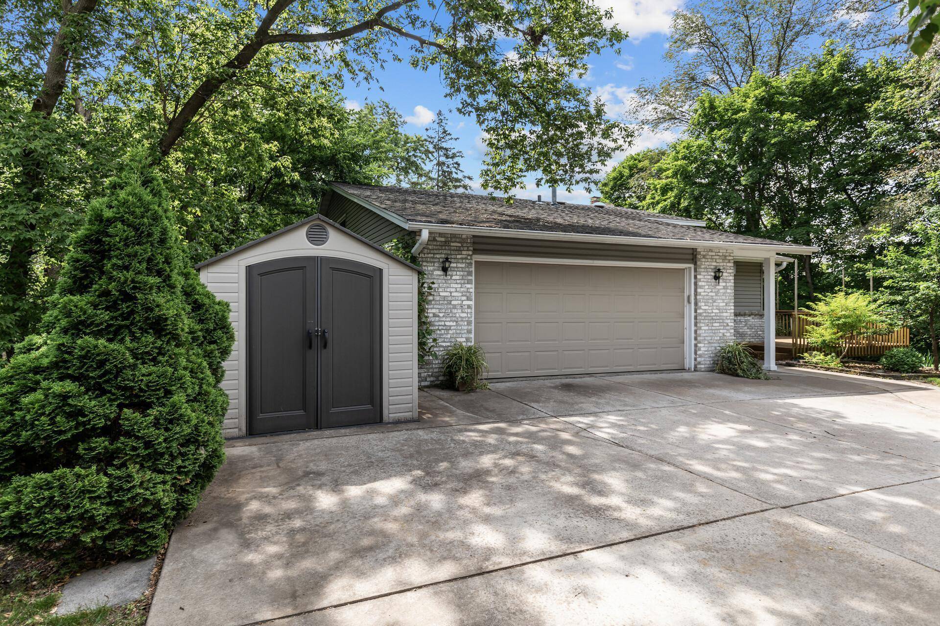 Plymouth, MN 55447,1610 Ranier CIR