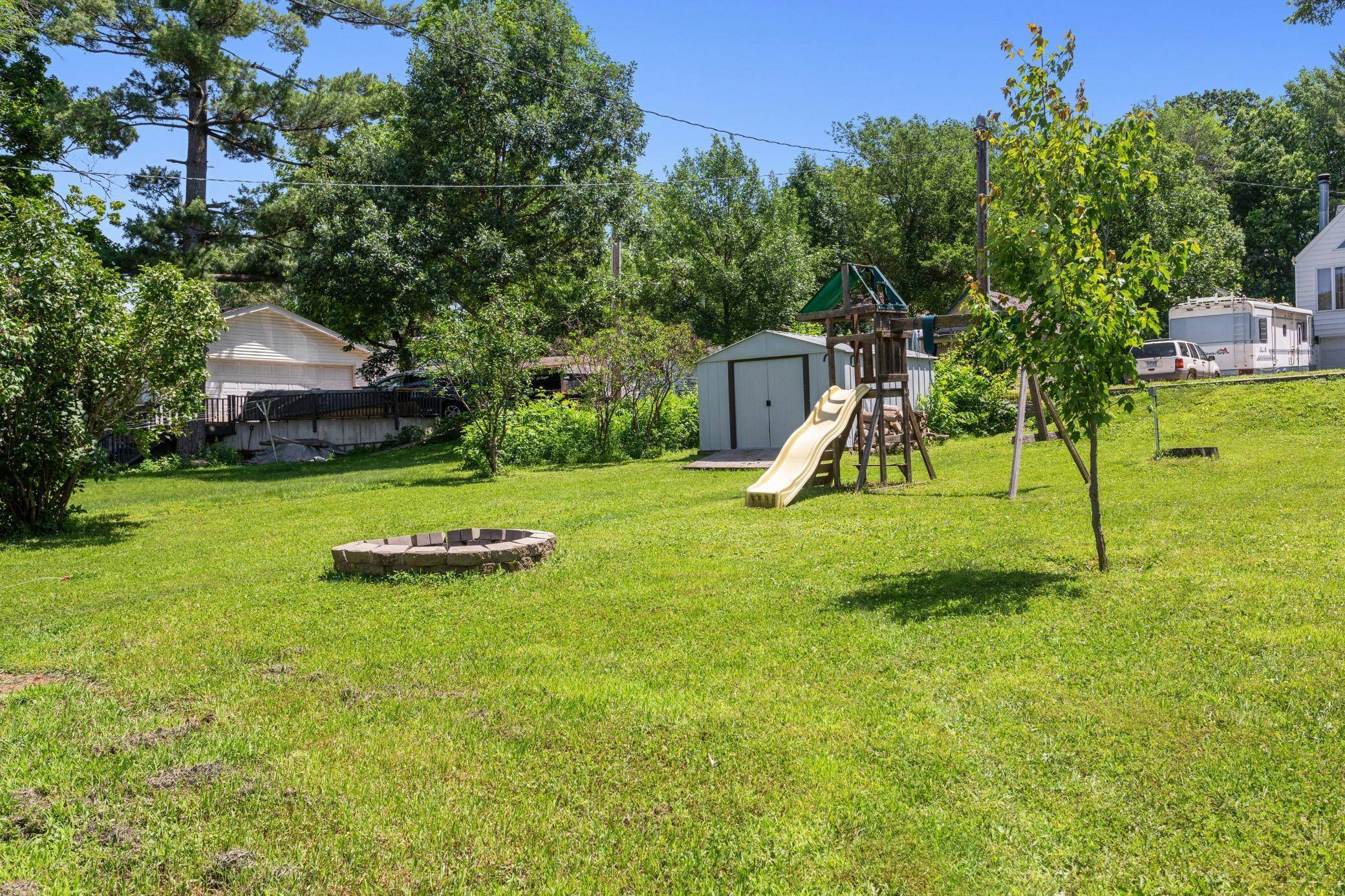 Le Sueur, MN 56058,321 S 2nd ST