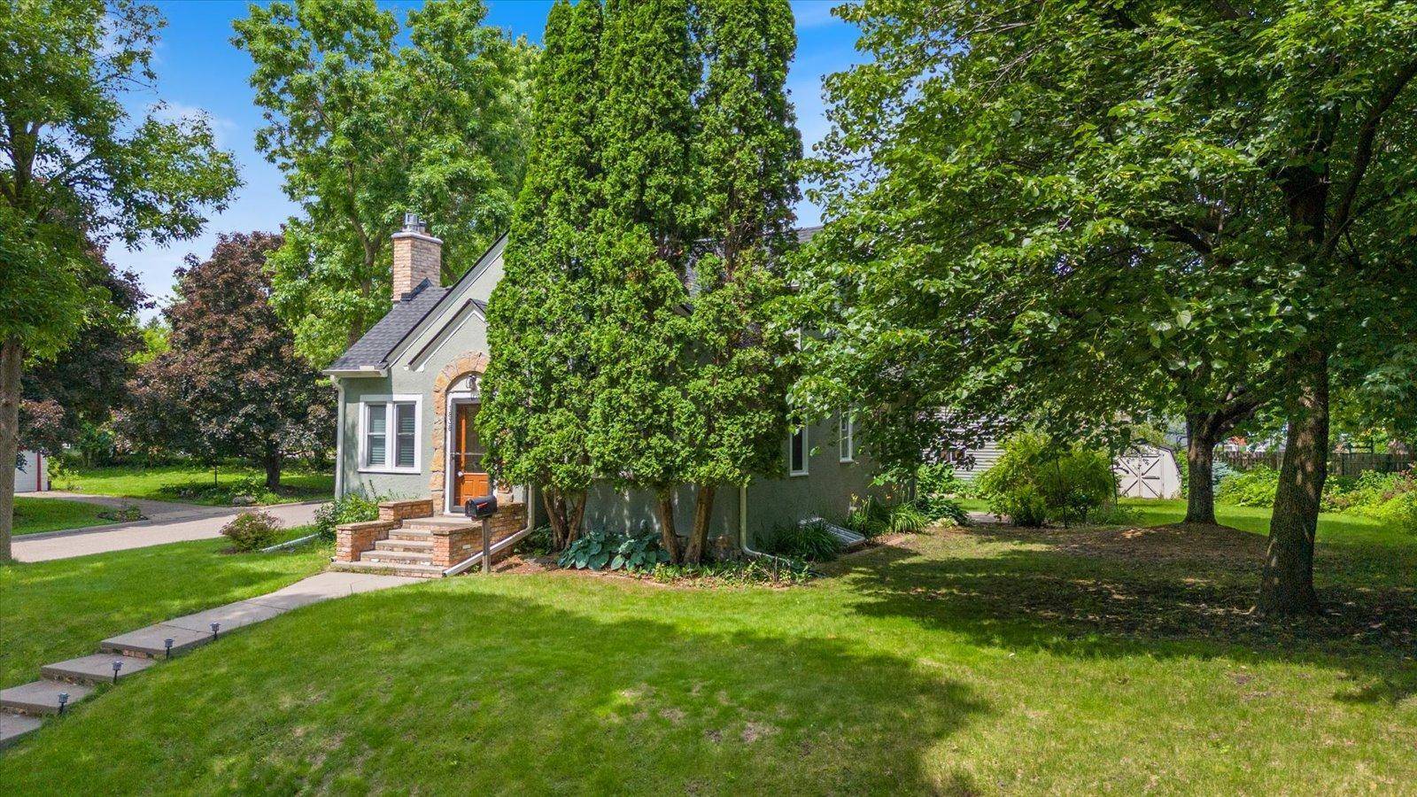 Golden Valley, MN 55422,1838 York AVE N