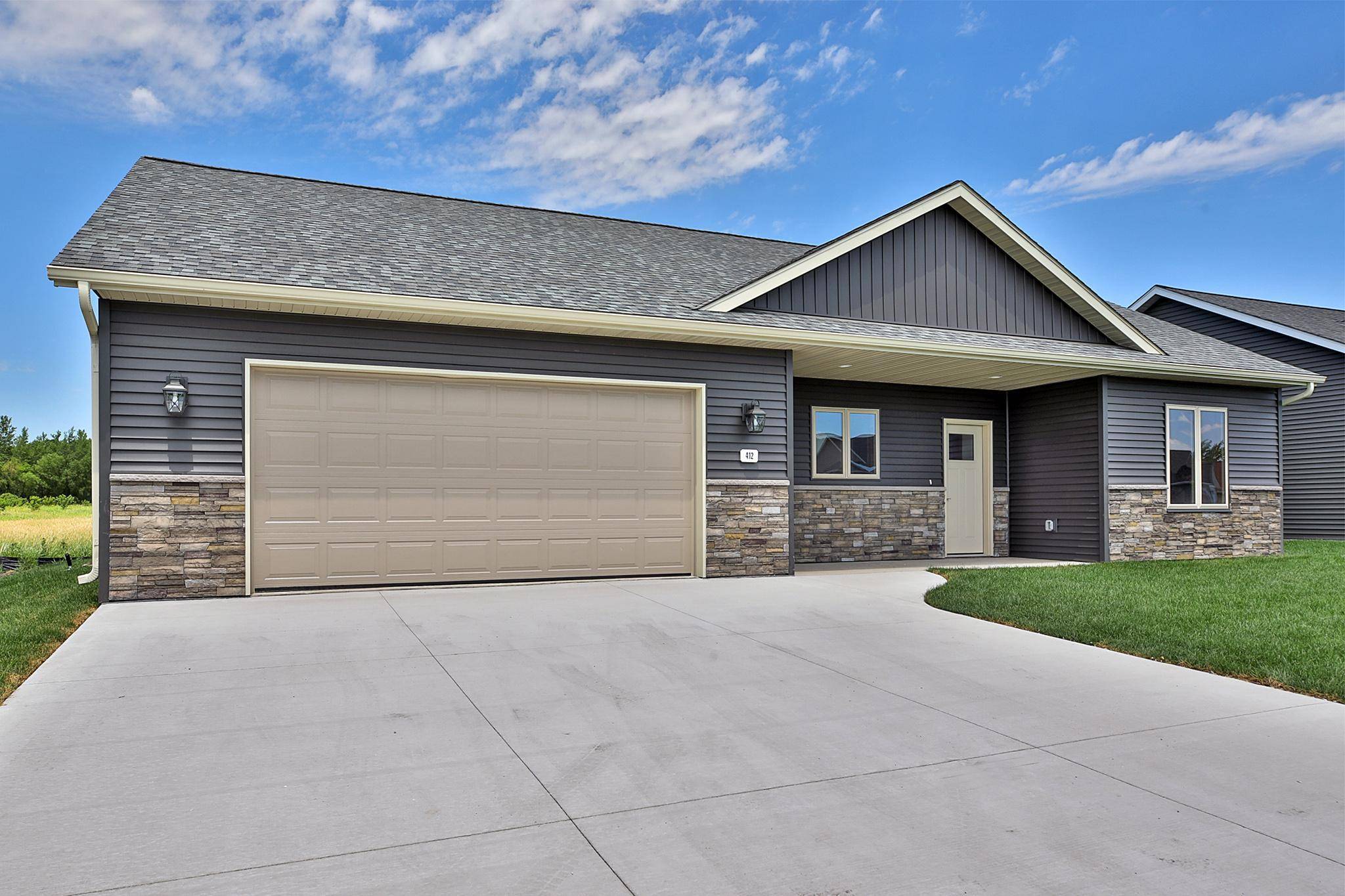 Waseca, MN 56093,412 22nd AVE NW