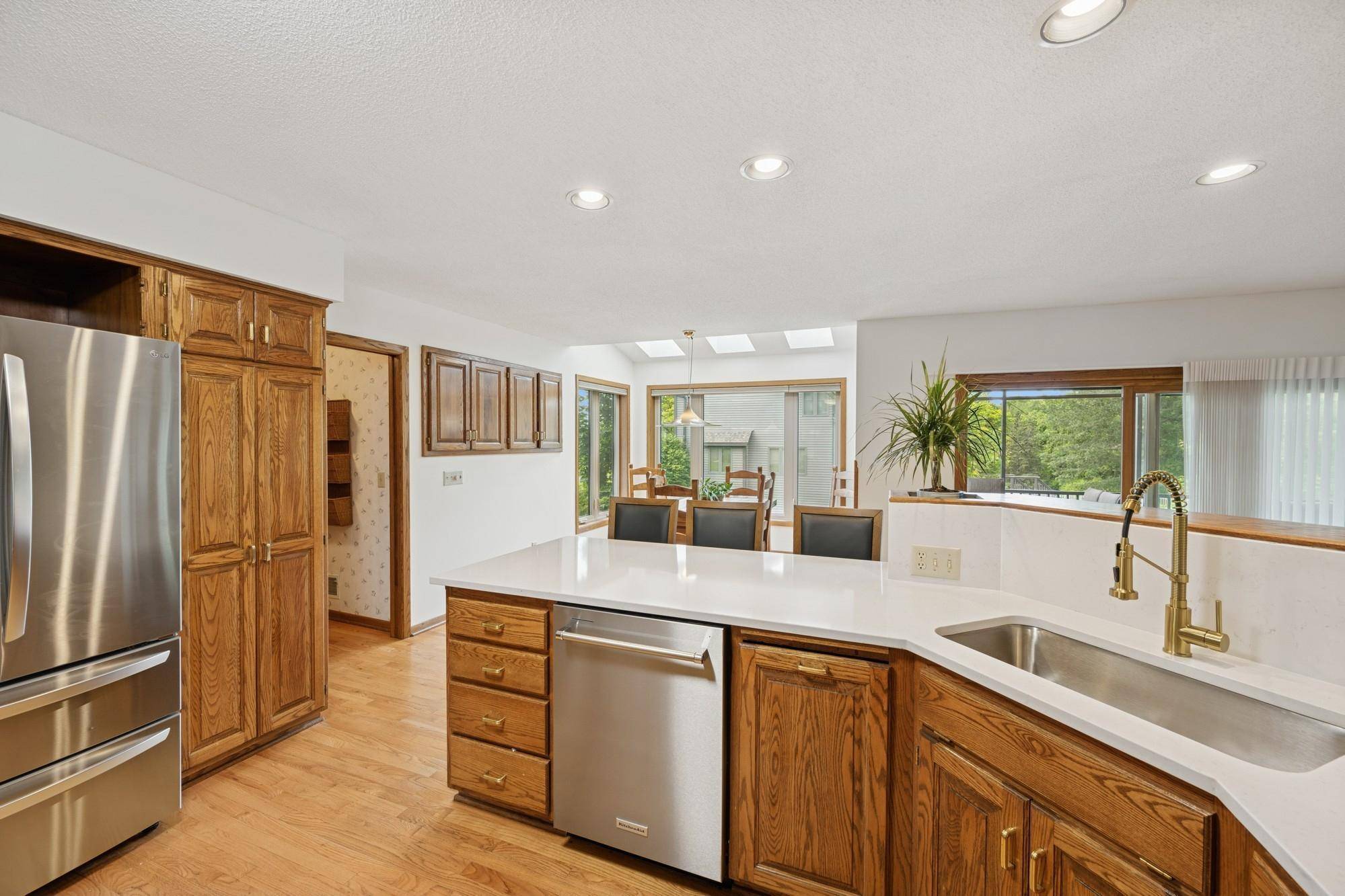 Bloomington, MN 55437,4820 W 95 1/2 ST