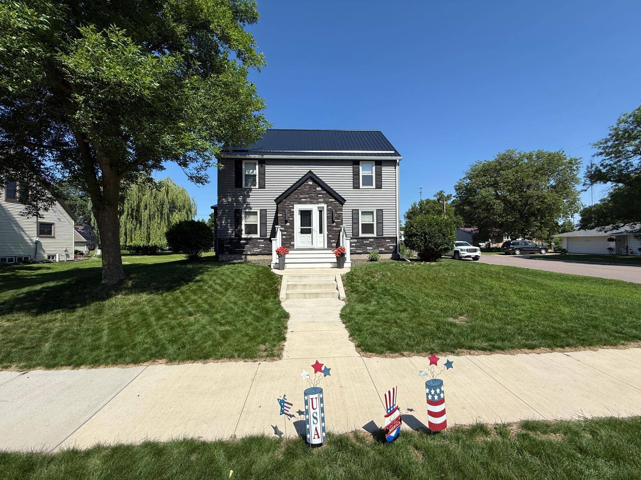 Morgan, MN 56266,411 Vernon AVE