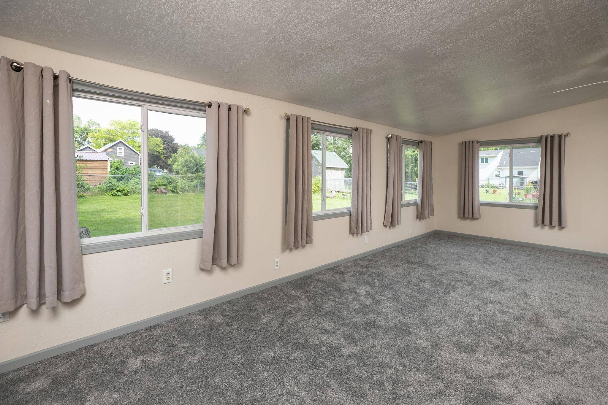 Kasson, MN 55944,403 1st AVE NE