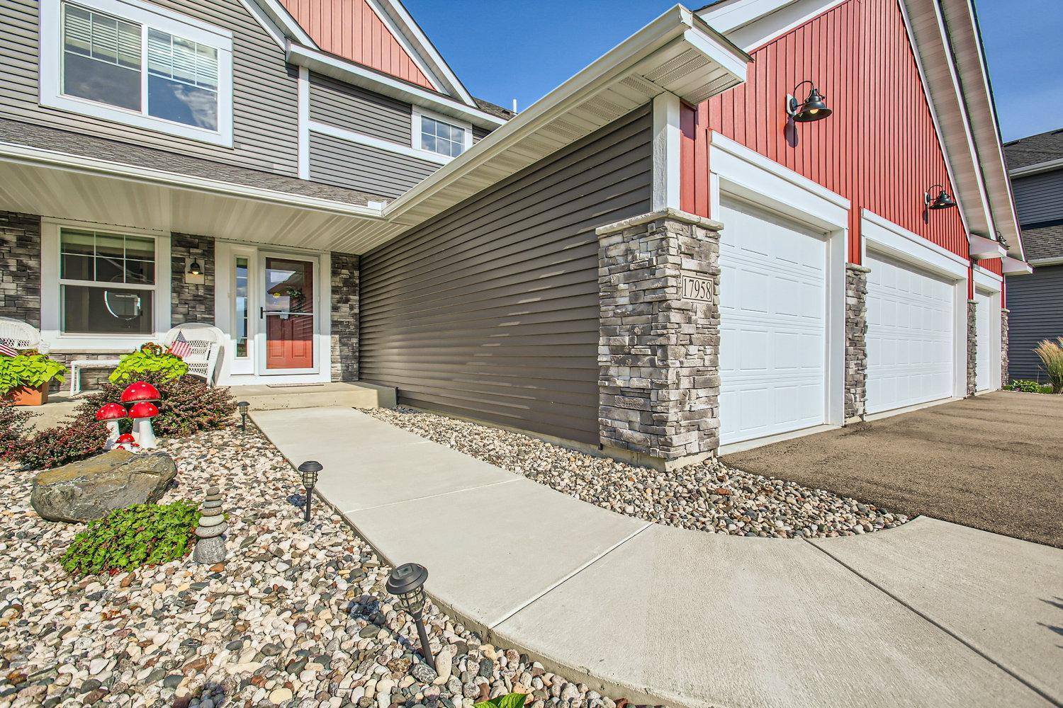 Lakeville, MN 55044,17958 Hawksbill DR