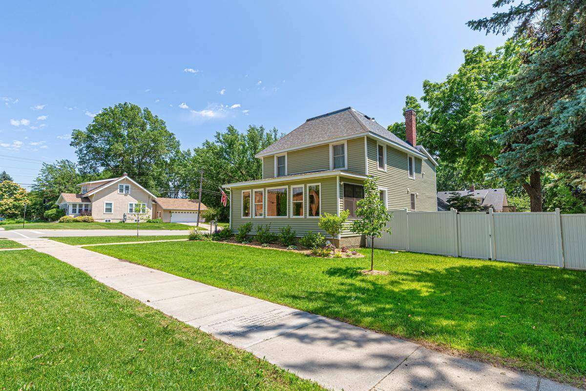 Northfield, MN 55057,701 3rd ST W