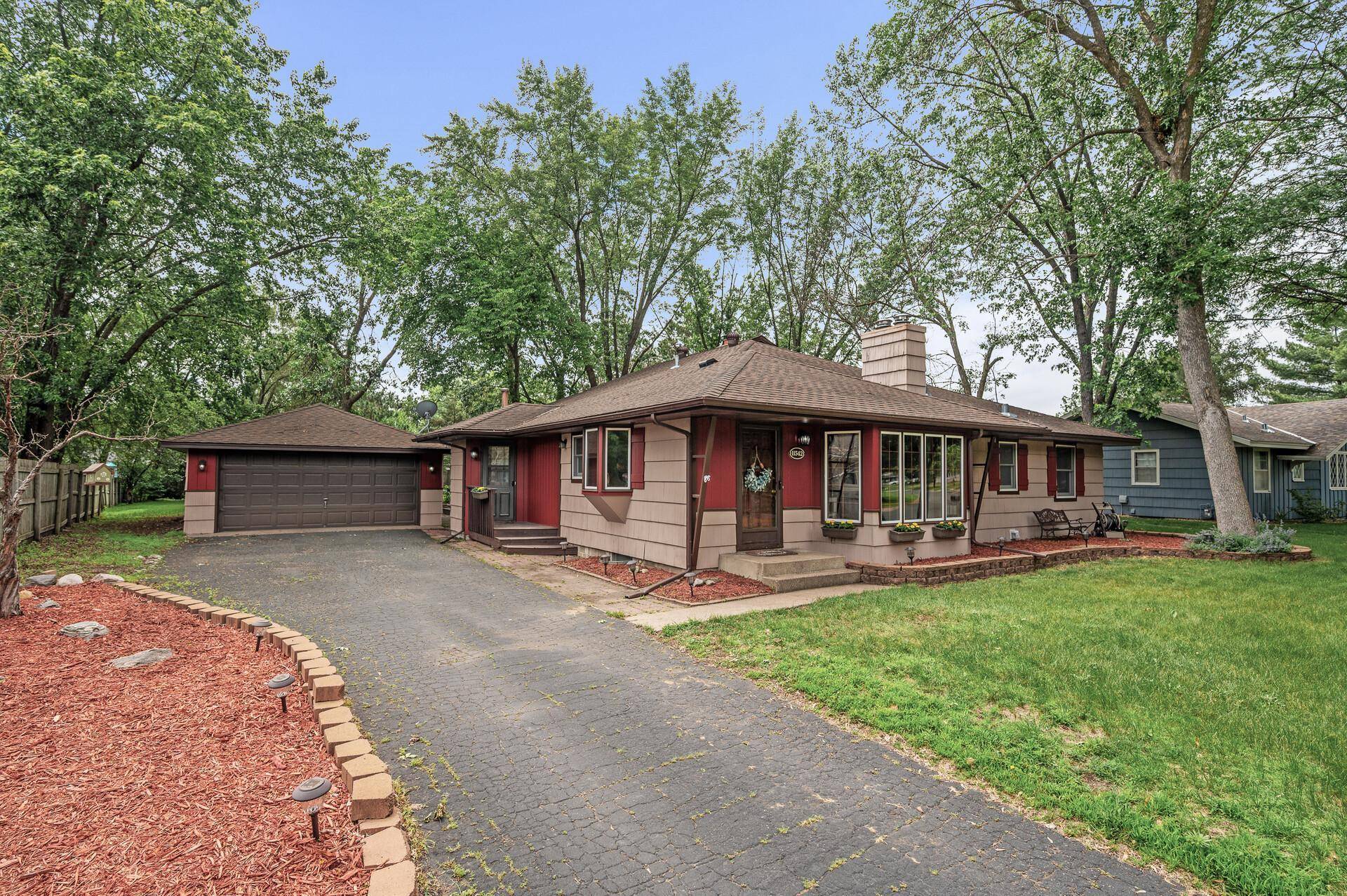 Coon Rapids, MN 55433,11542 Xavis ST NW