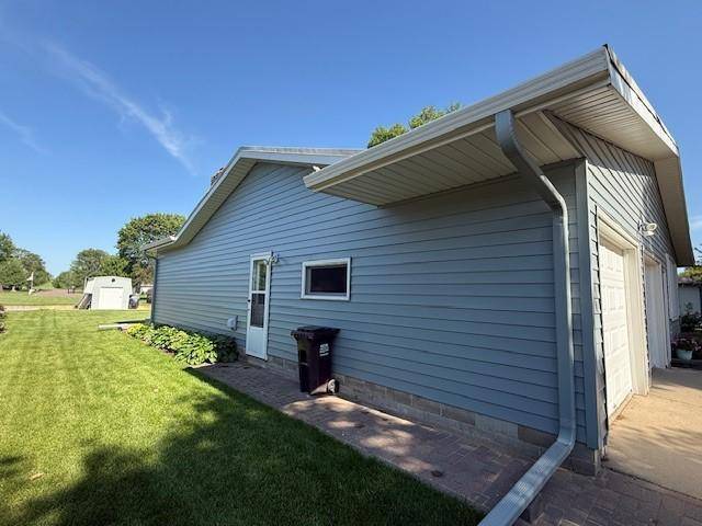 Windom, MN 56101,2411 Douglas ST
