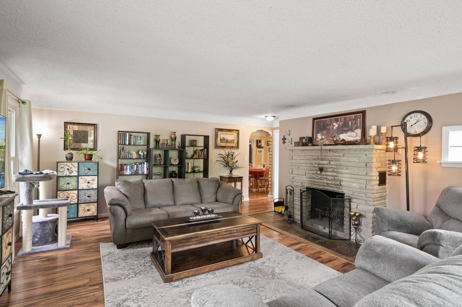 Elk River, MN 55330,1183 5th ST NW