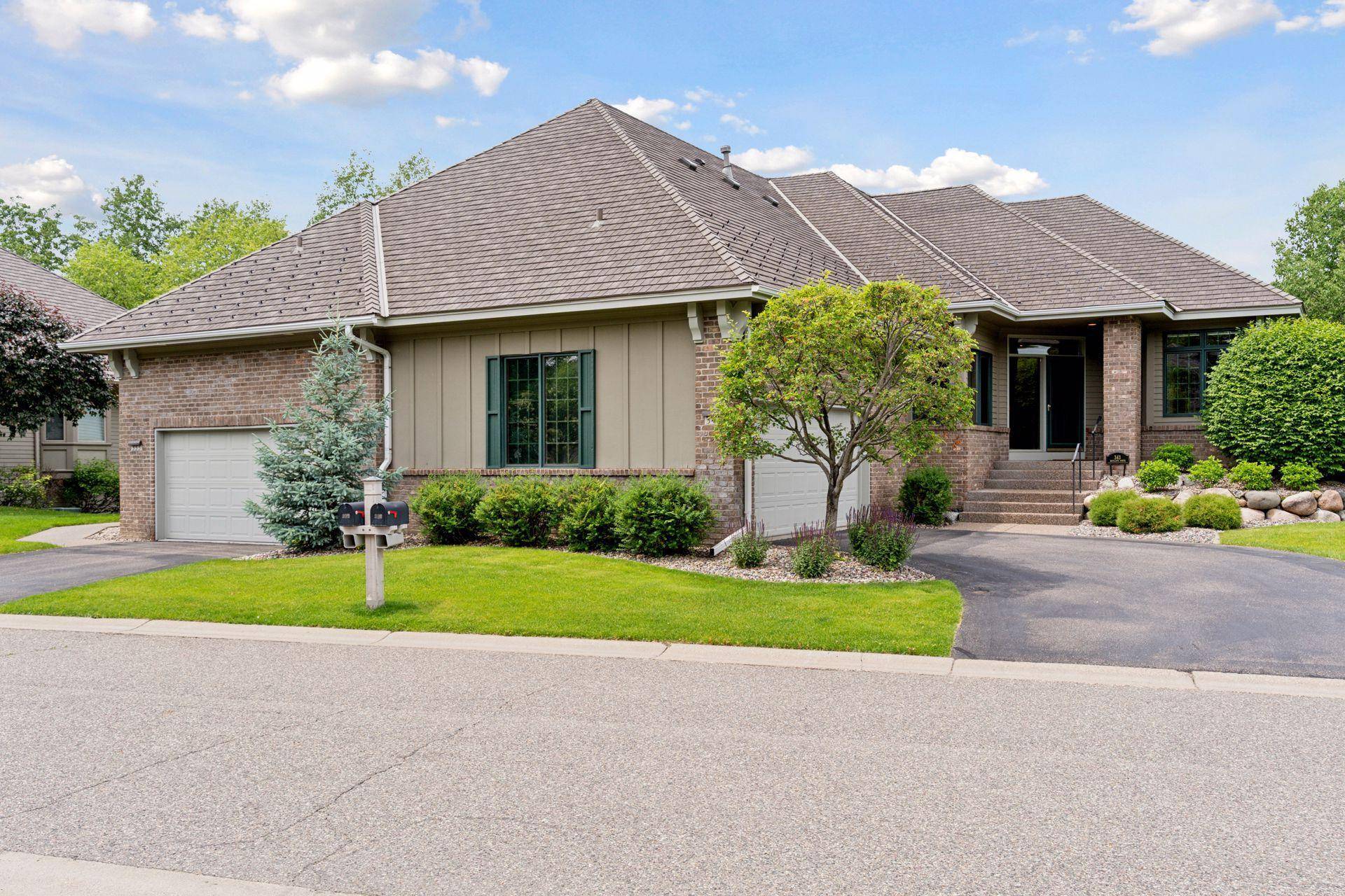 Wayzata, MN 55391,343 Waycliffe DR N