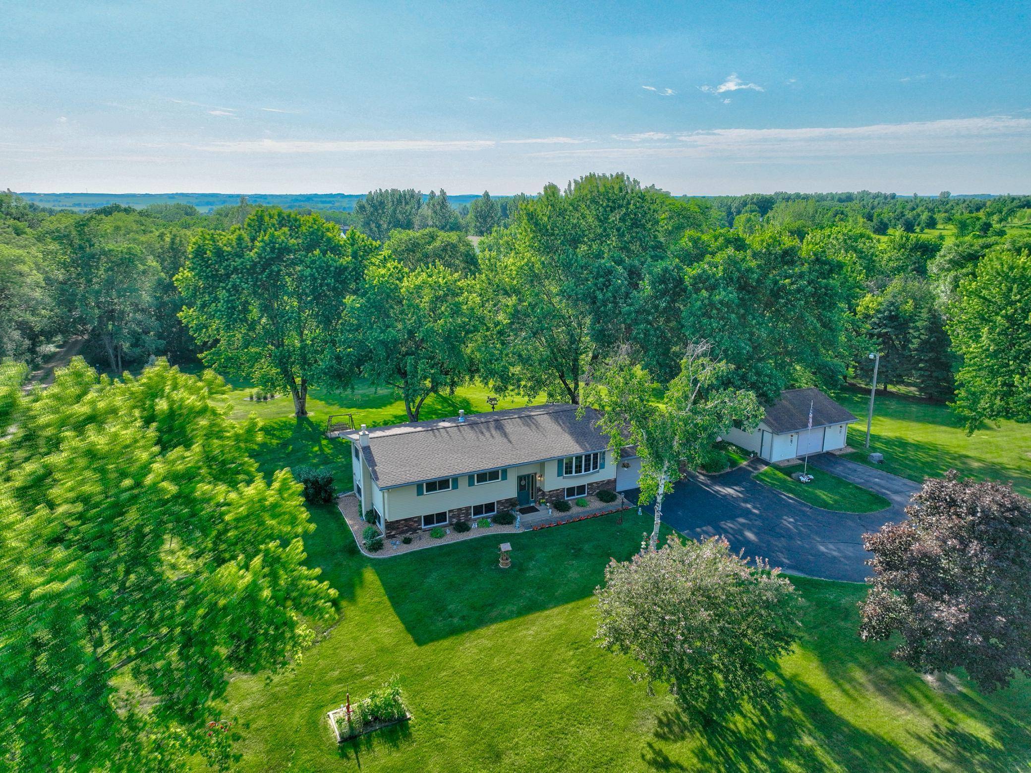 Hammond, WI 54015,954 County Road T
