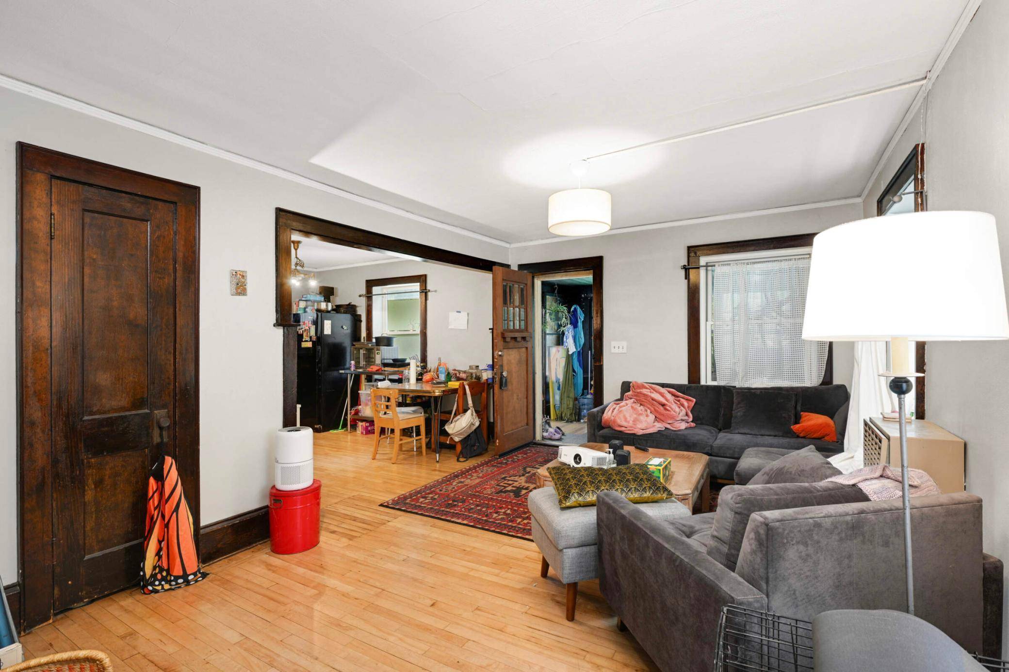 Minneapolis, MN 55409,4304 1st AVE S