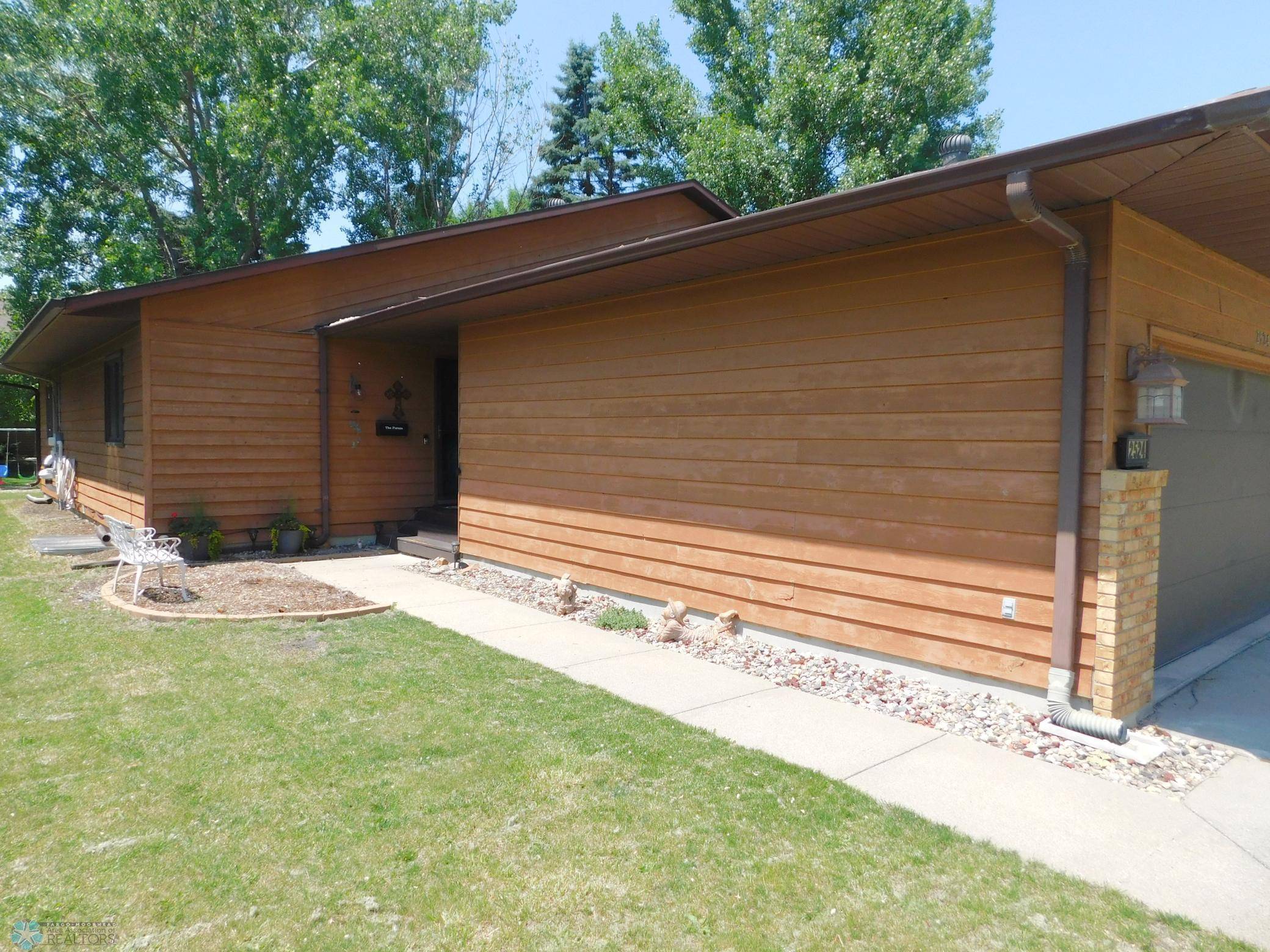 Fargo, ND 58103,2524 25th AVE S