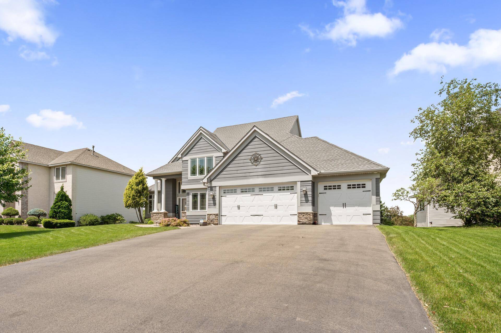 Woodbury, MN 55129,2692 Eagle Valley DR