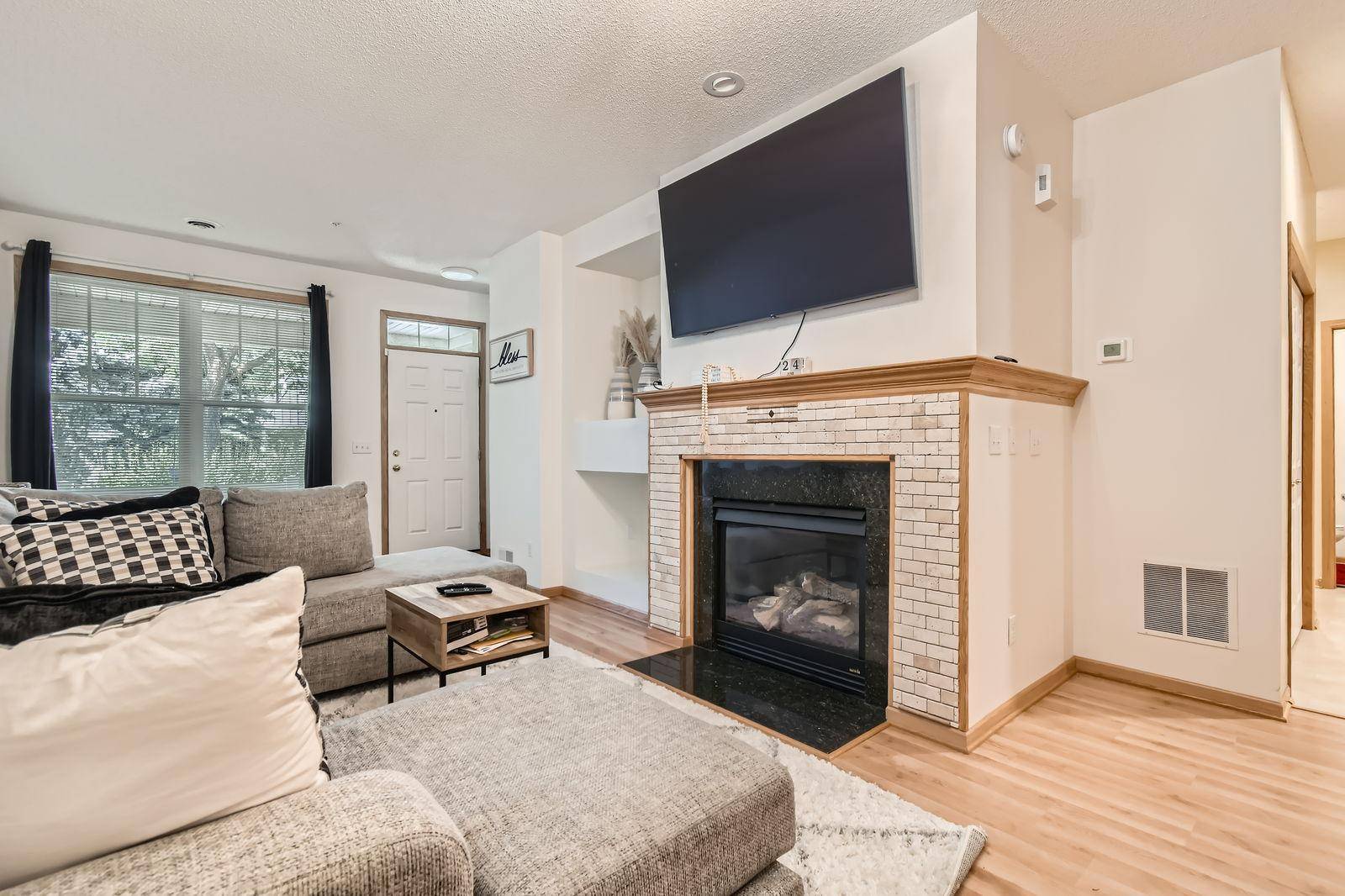 Brooklyn Park, MN 55443,9616 Linden LN N