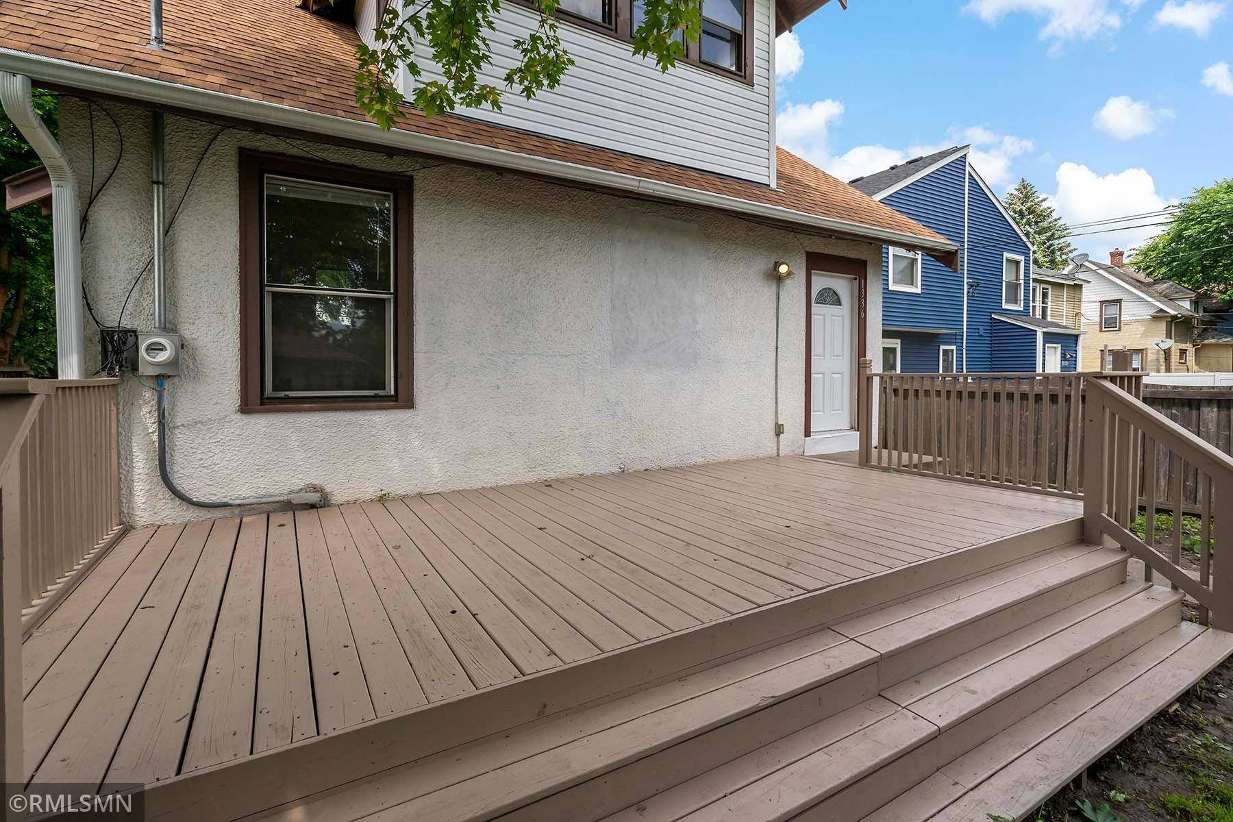 Minneapolis, MN 55411,1336 Russell AVE N