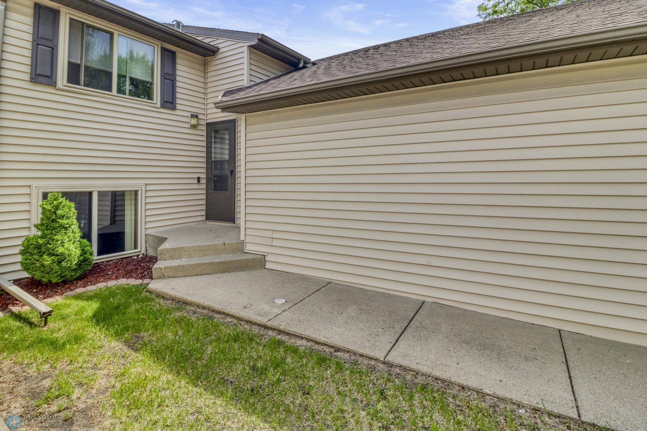 Moorhead, MN 56560,2744 32nd ST S