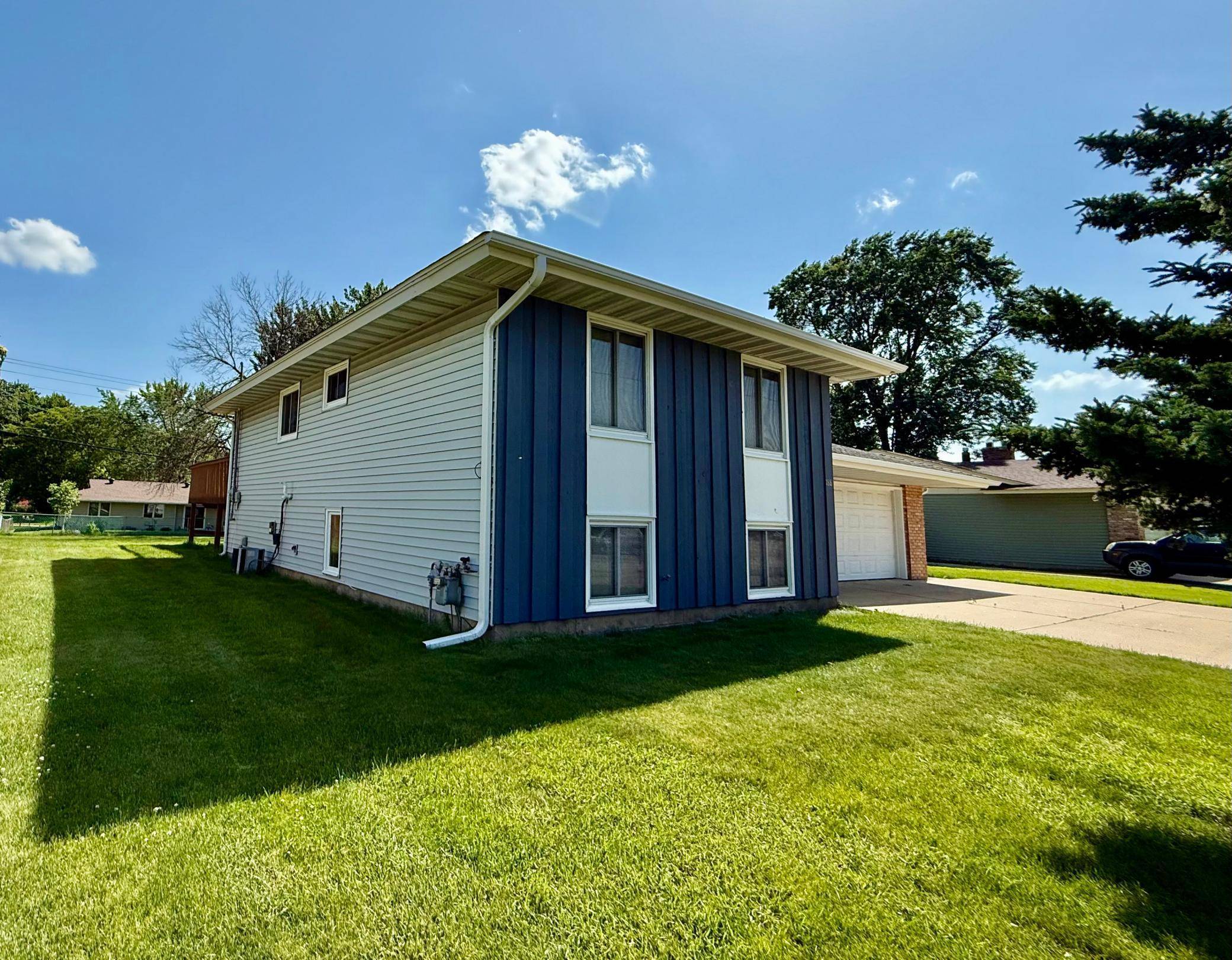 Apple Valley, MN 55124,188 150th ST W
