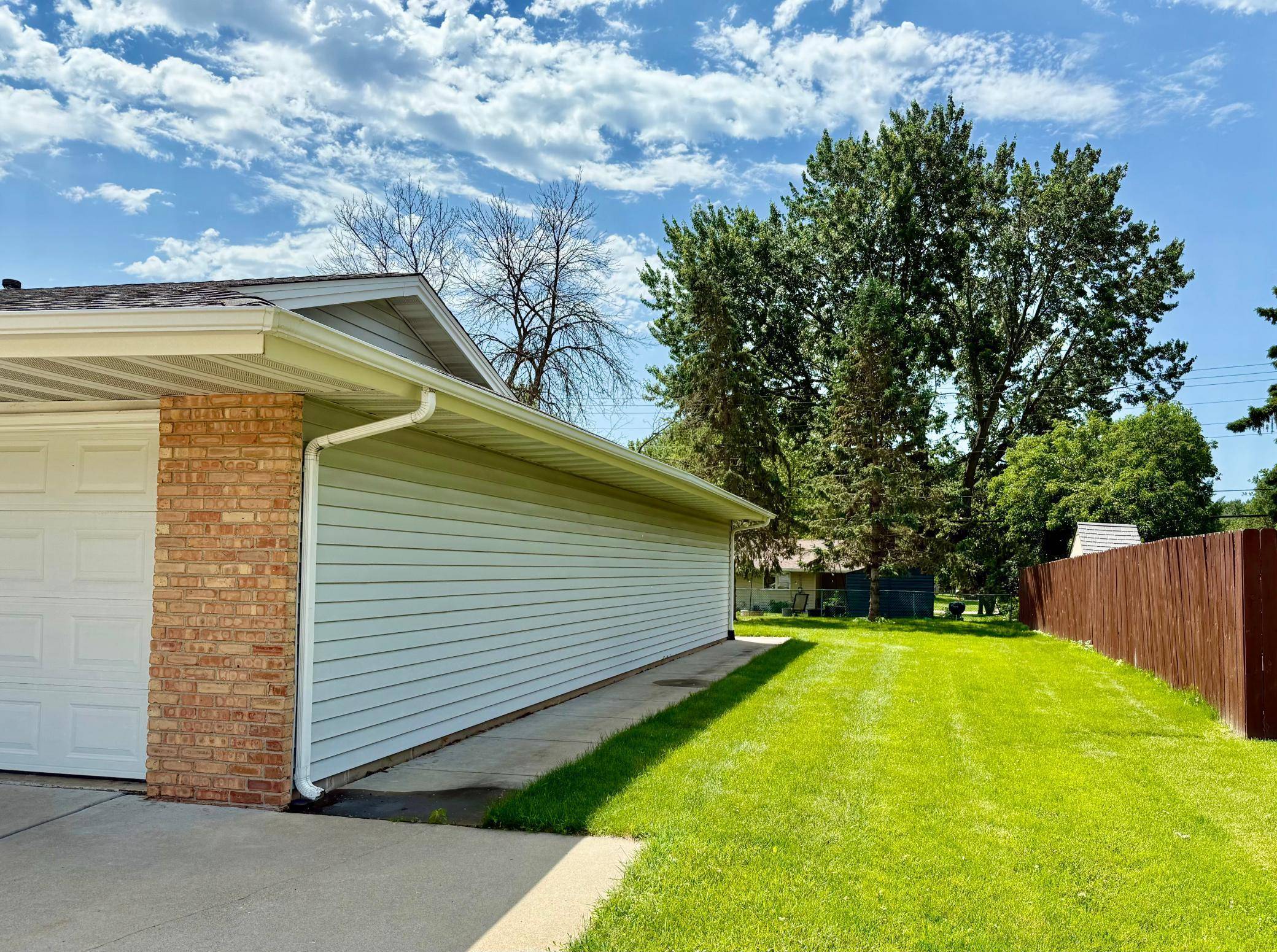 Apple Valley, MN 55124,188 150th ST W