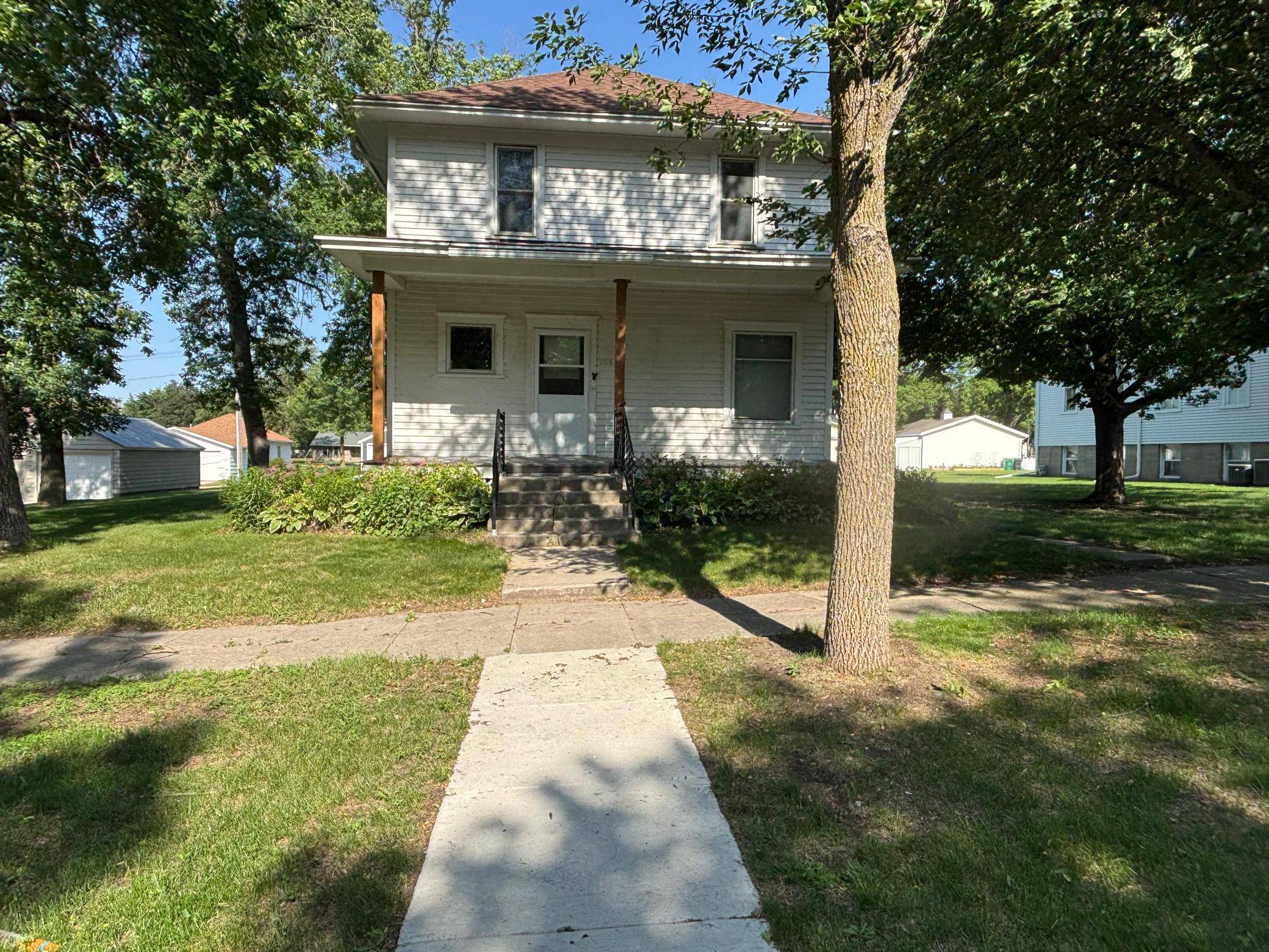 Hendricks, MN 56136,205 N Main ST