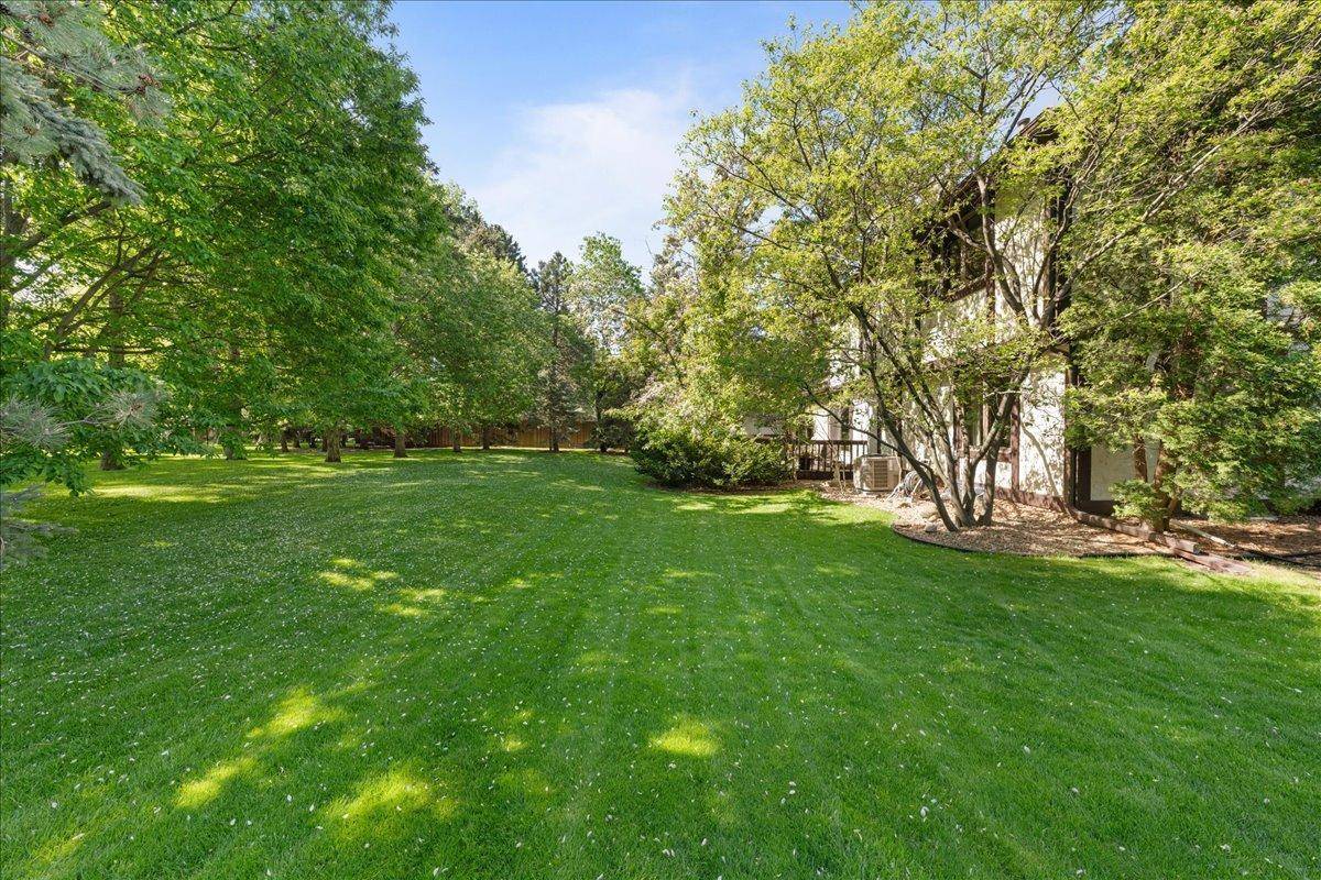 Woodbury, MN 55125,1317 Waterford RD