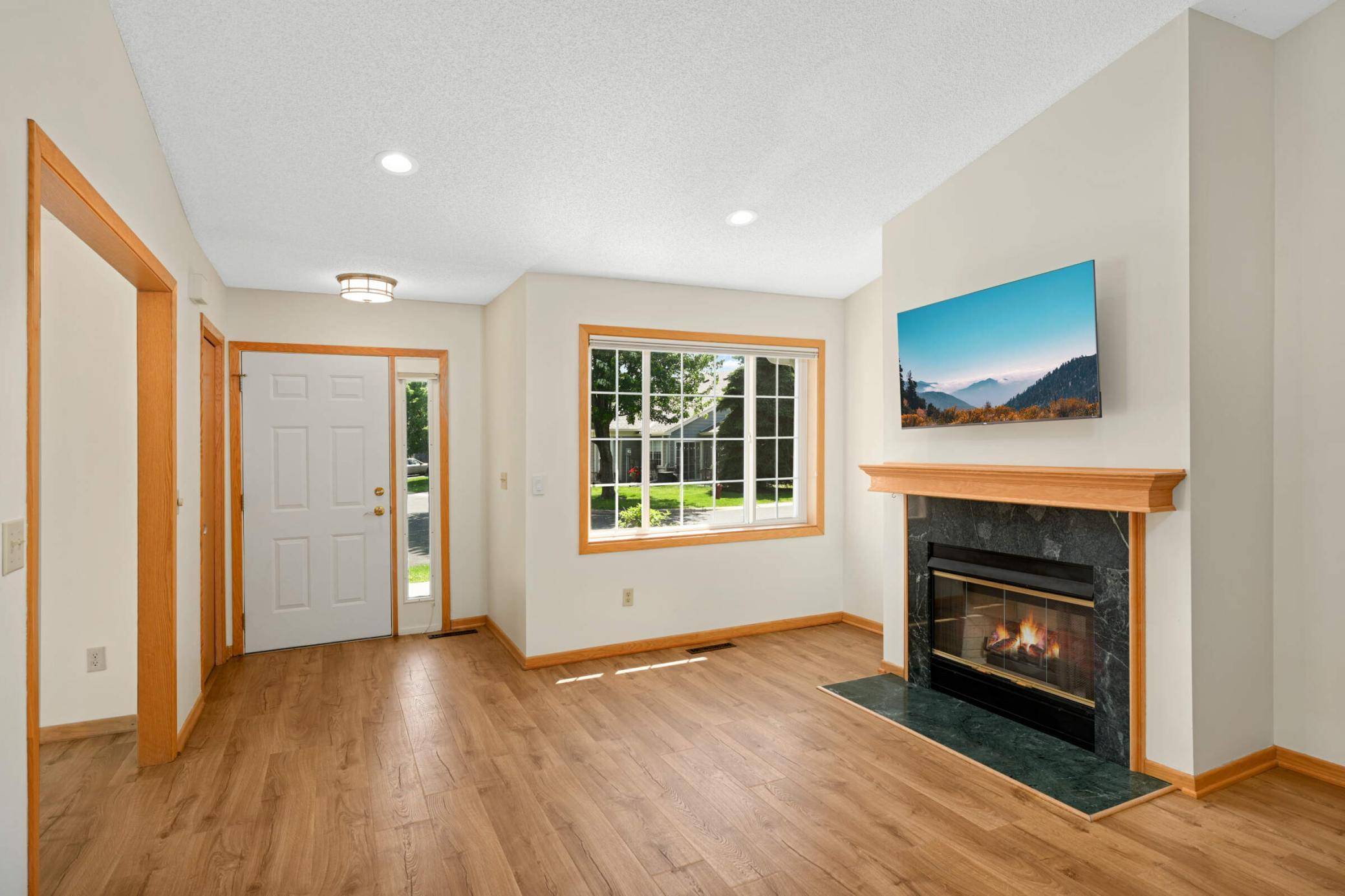 Woodbury, MN 55125,9925 Tamarack CV