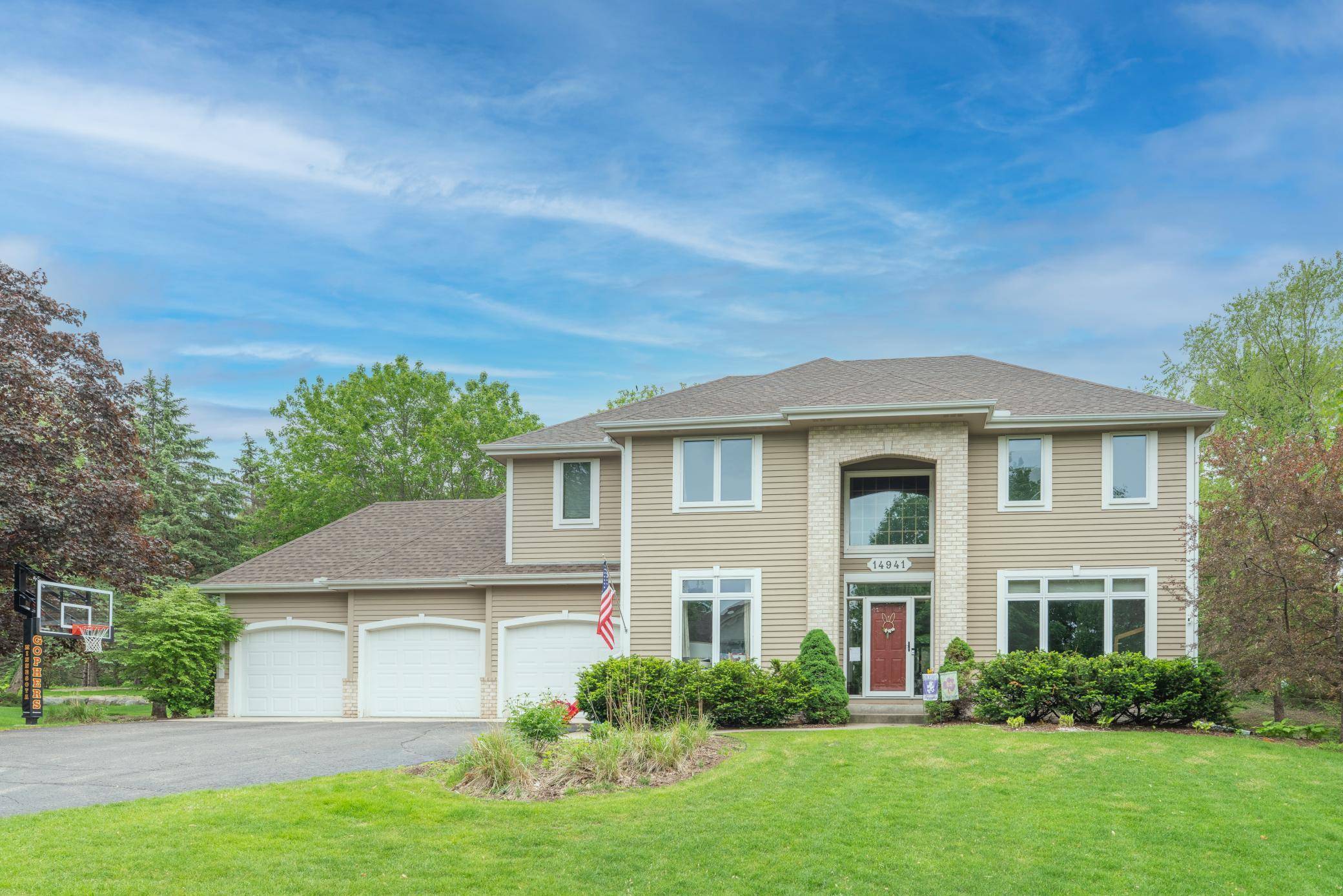 Eden Prairie, MN 55347,14941 Camdon HL