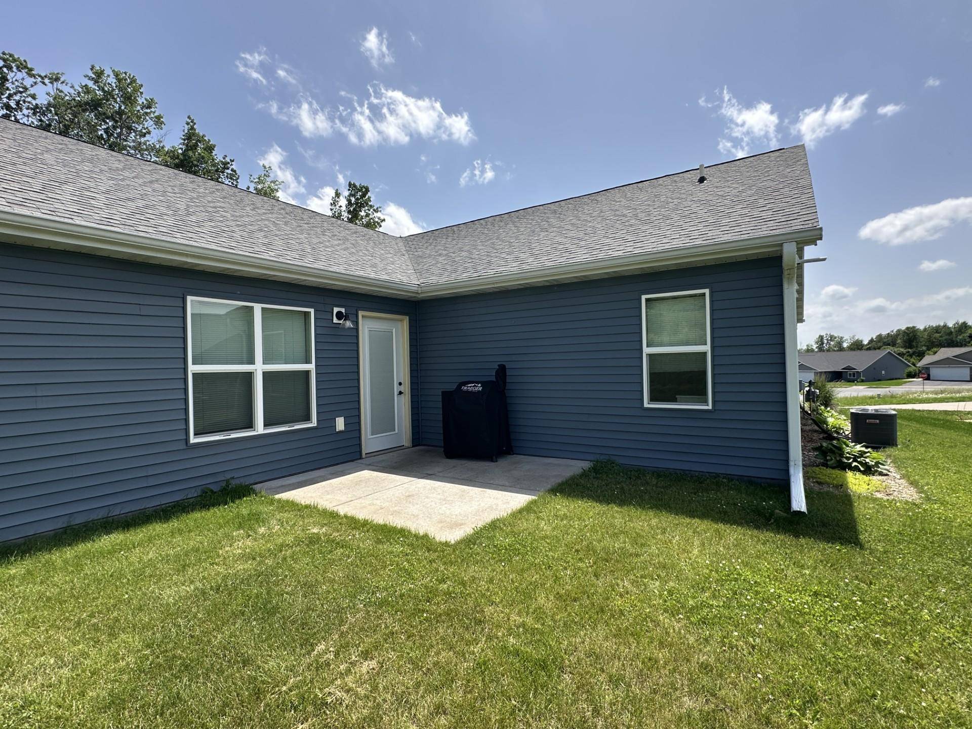 Menomonie, WI 54751,1817 Ridgewood CIR