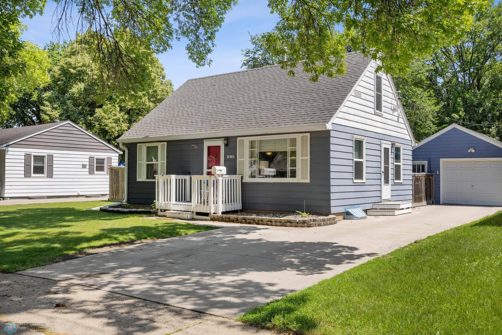 Fargo, ND 58103,1010 20th ST S