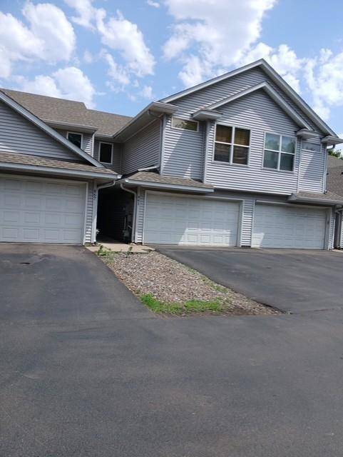 Coon Rapids, MN 55448,861 120th LN NW