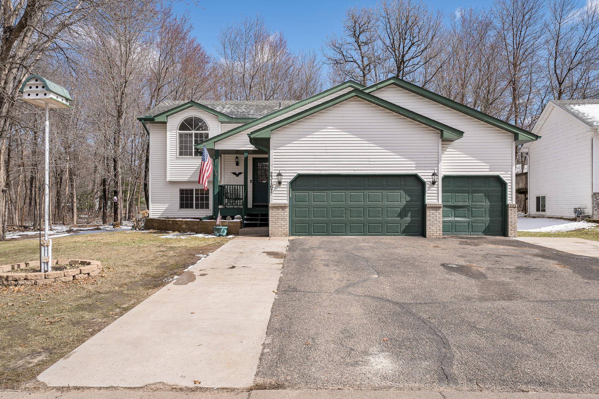 Saint Francis, MN 55070,23167 Kerry ST NW