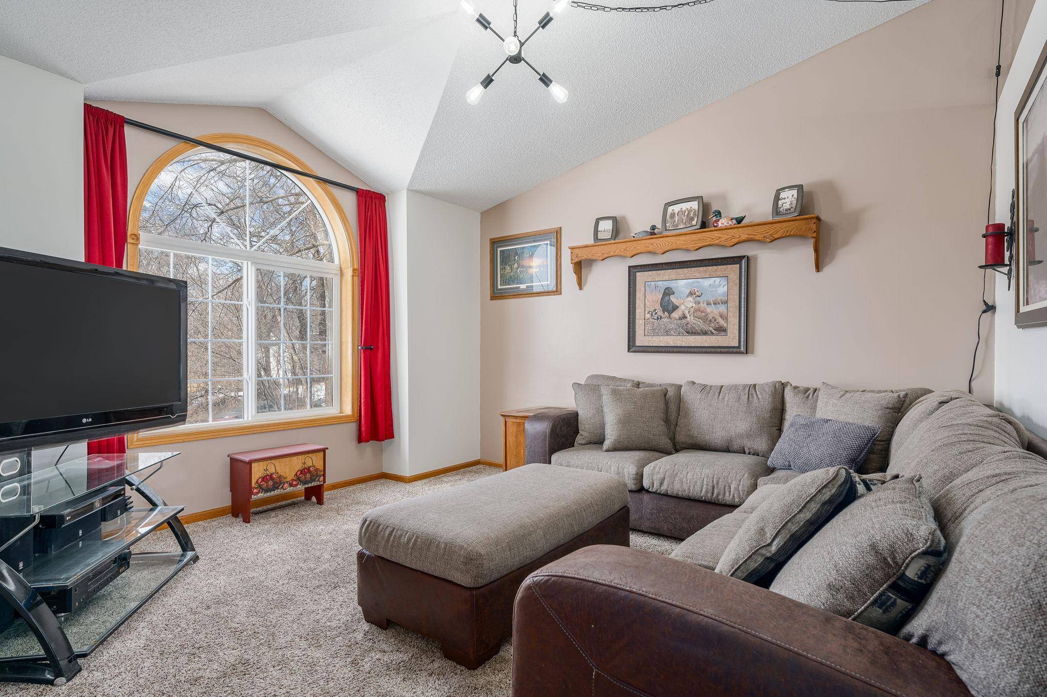 Saint Francis, MN 55070,23167 Kerry ST NW