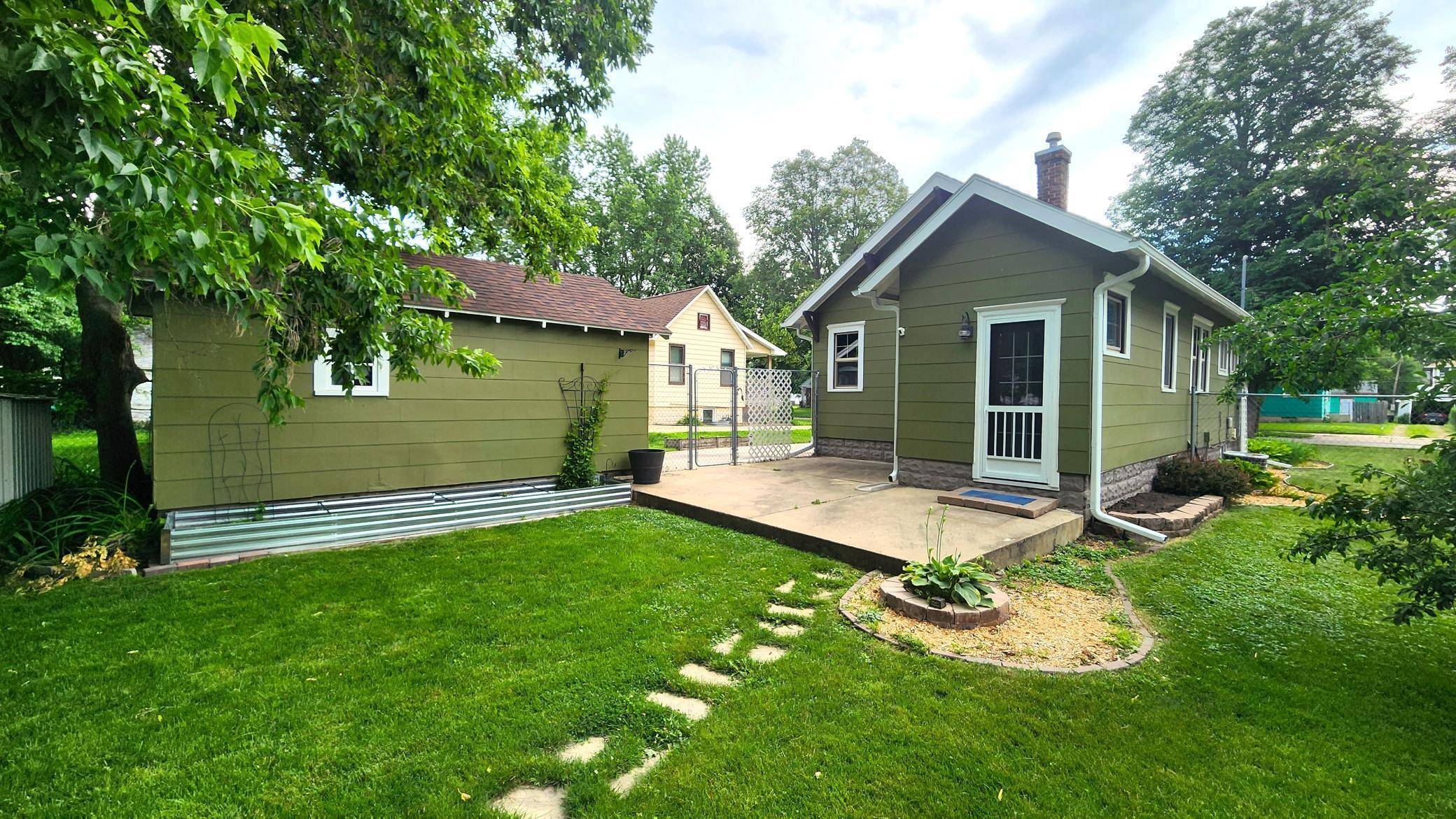 Rochester, MN 55904,915 8th AVE SE