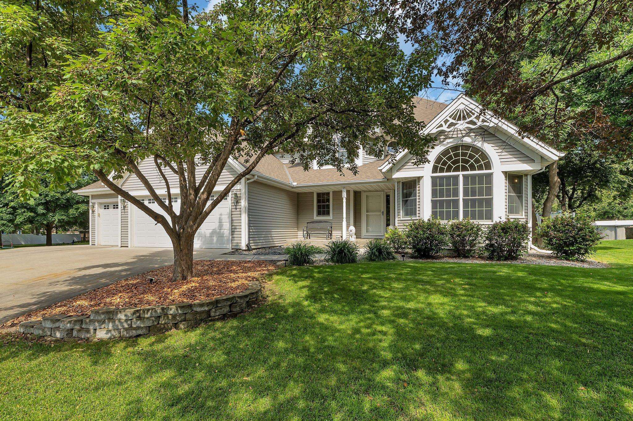 Saint Cloud, MN 56301,2668 Waterford CT