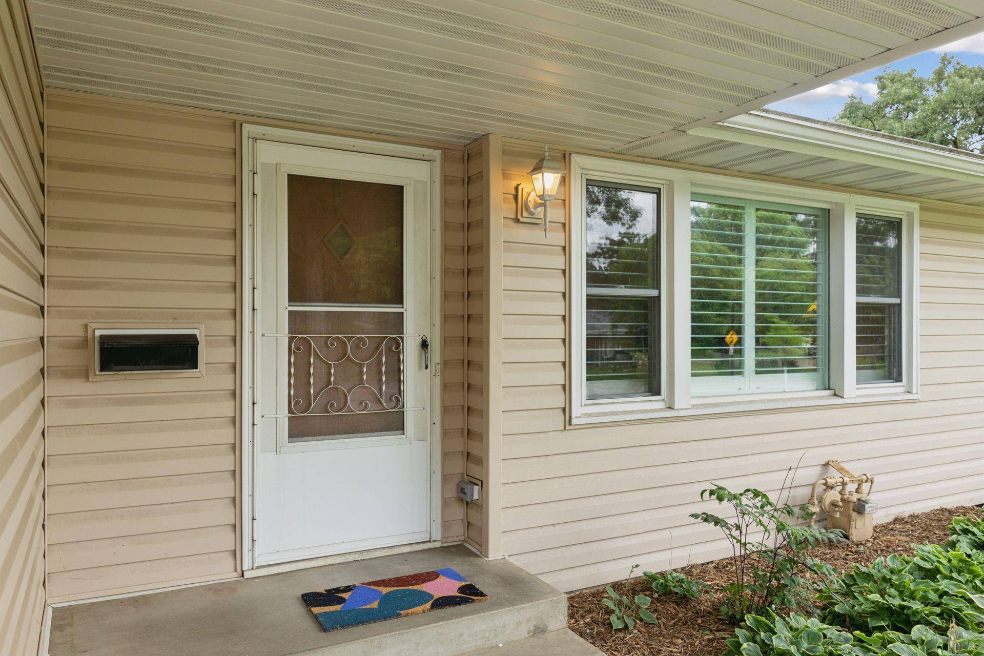 Saint Louis Park, MN 55426,7005 Cedar Lake RD S