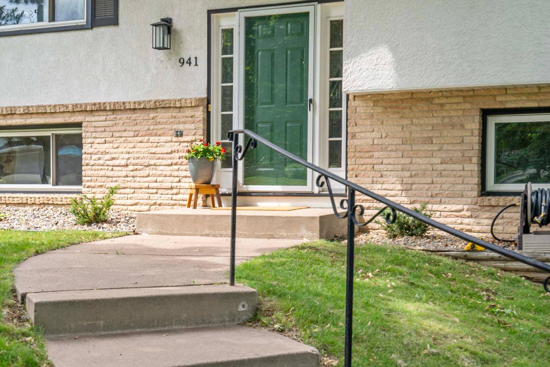 Shoreview, MN 55126,941 Cannon AVE