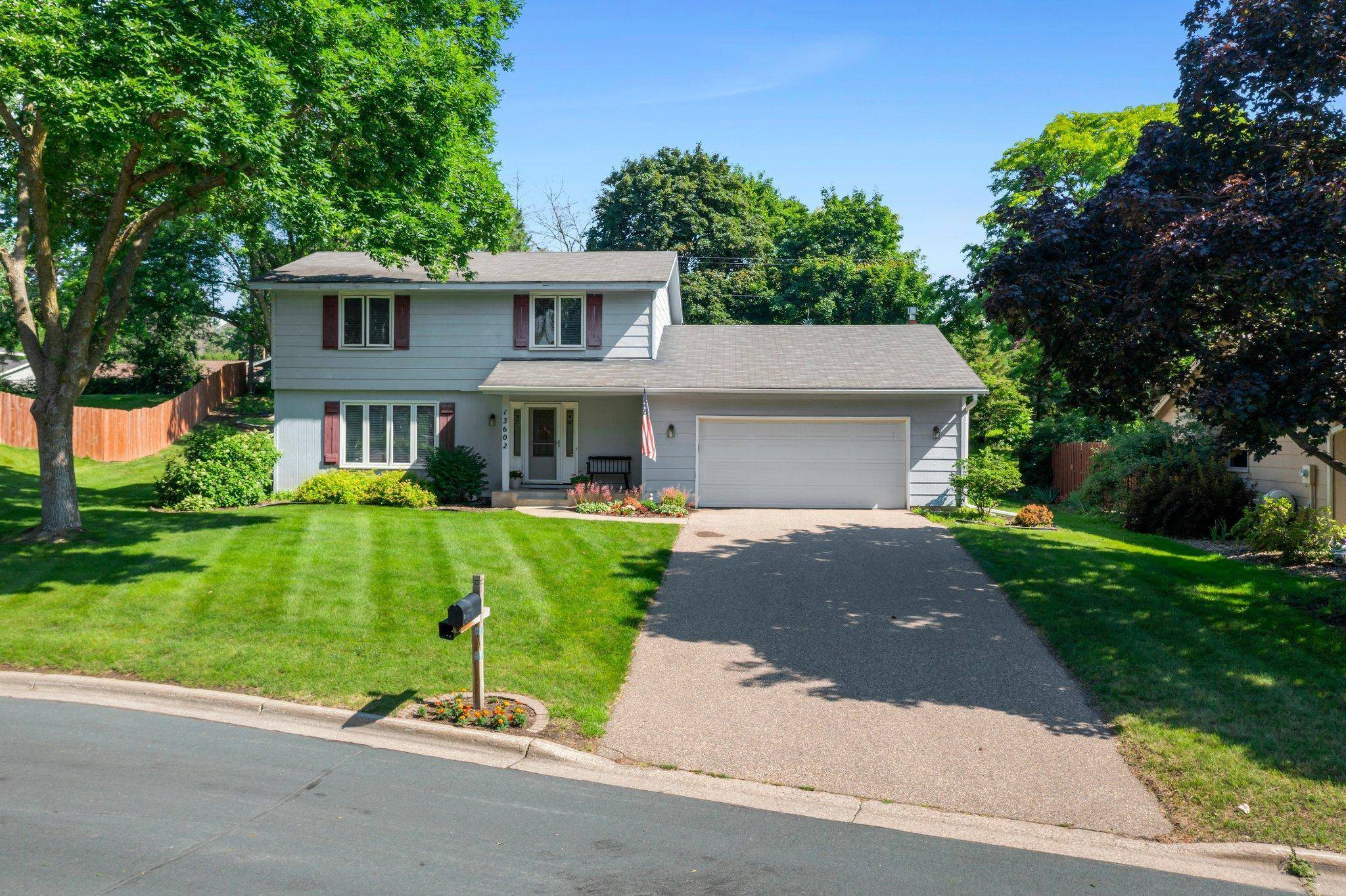 Burnsville, MN 55337,13602 Upton AVE S