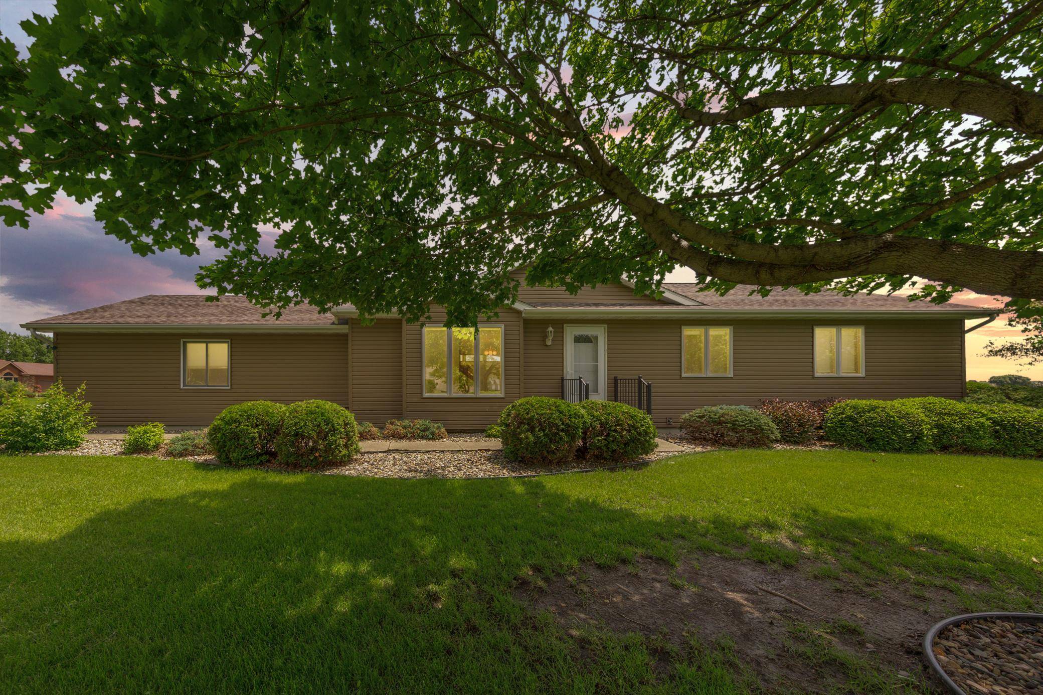 Waseca, MN 56093,900 11th AVE SE