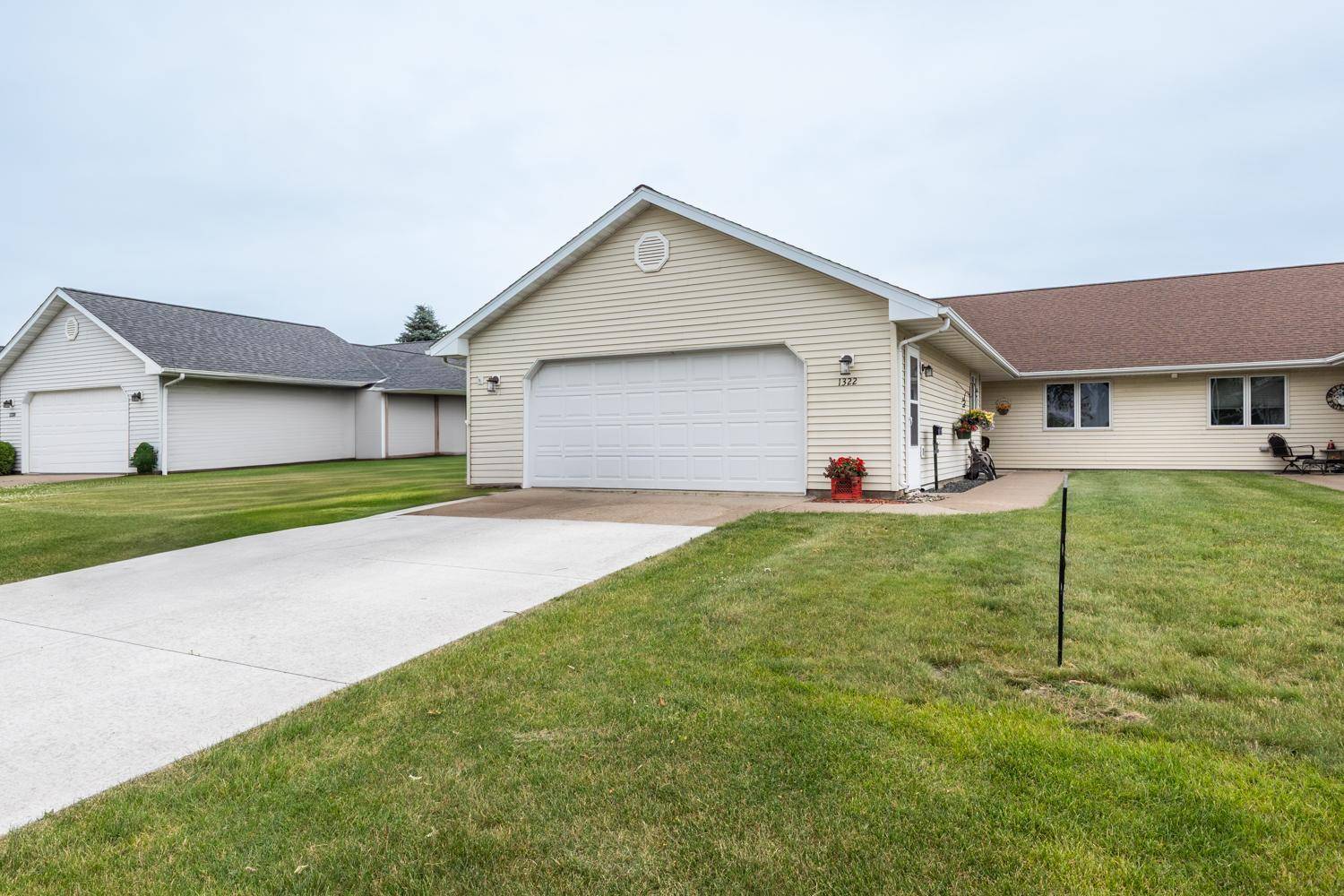 Lake City, MN 55041,1322 N 7th ST