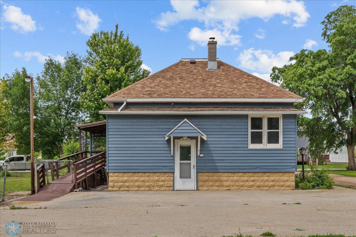 Fairmount, ND 58030,205 1st ST S