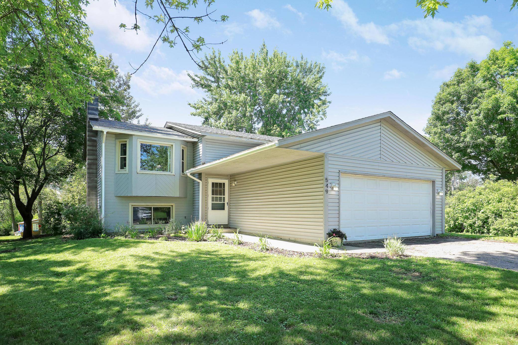 Chaska, MN 55318,549 Saxony CT