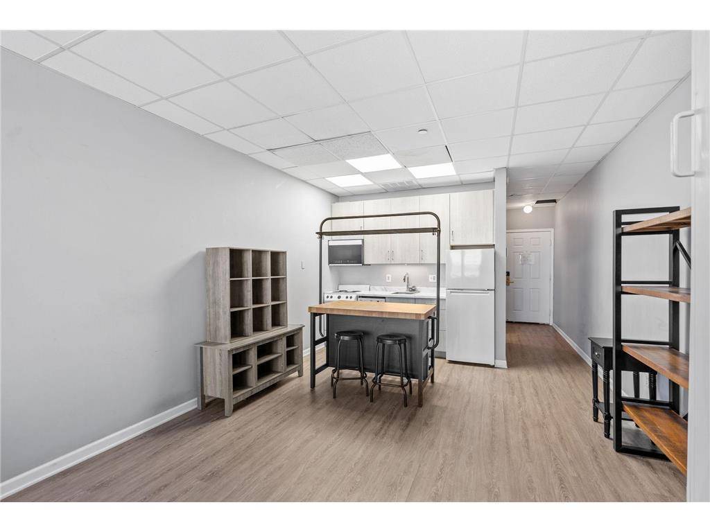 Minneapolis, MN 55415,431 S Seventh Street #2704