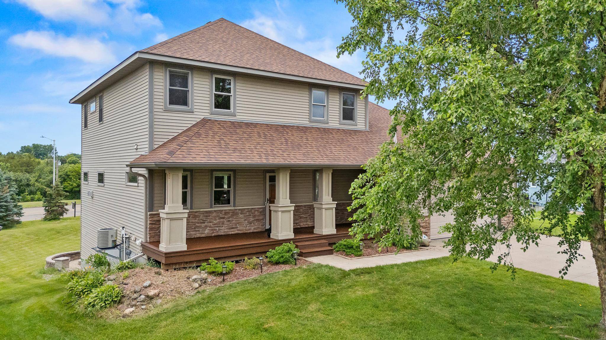 Hudson, WI 54016,42 Stone Harbor PL