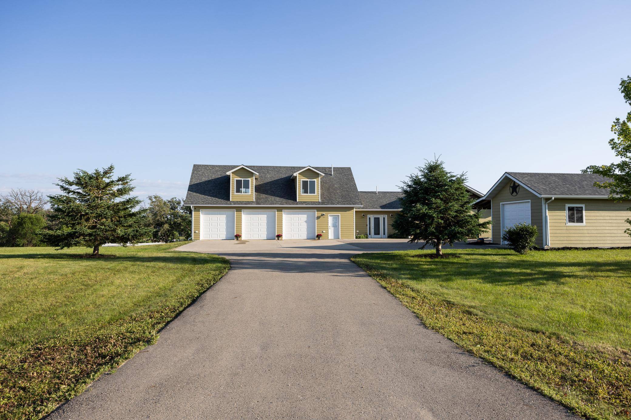 Underwood, MN 56586,163 N Shore DR