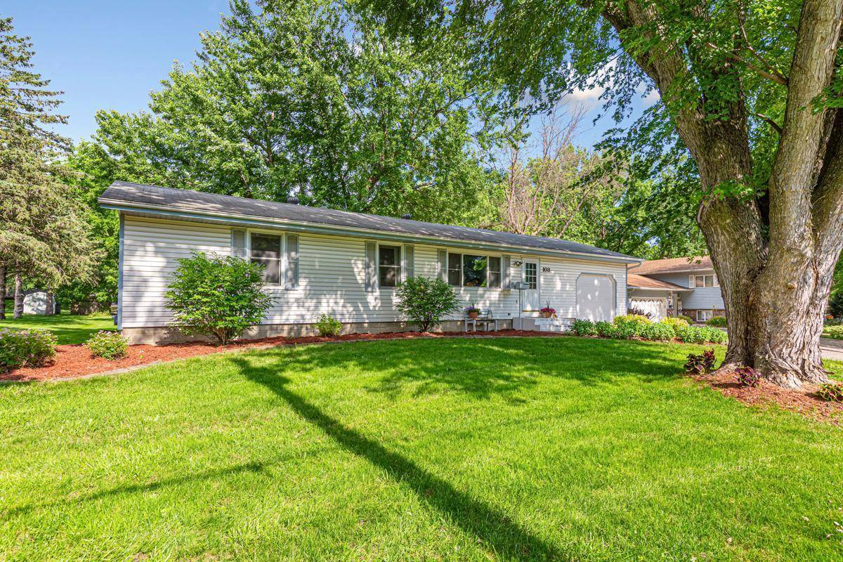 Faribault, MN 55021,103 9th AVE SE