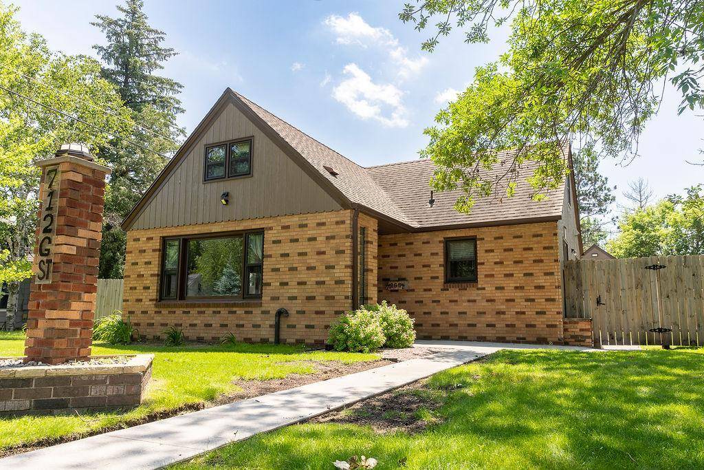 Brainerd, MN 56401,712 G ST NE