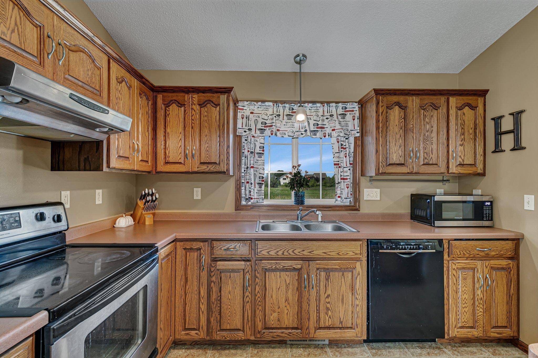 Saint Cloud, MN 56303,5520 Hawk CT